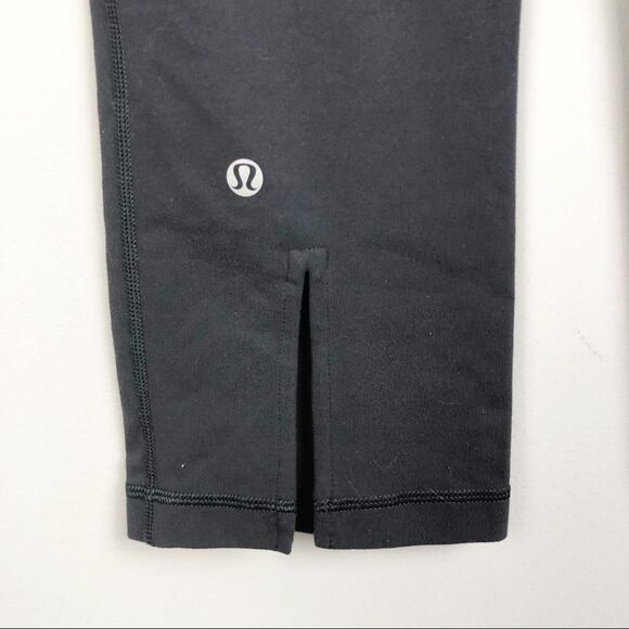 LULULEMON | Gather & Crow Tights Crop Yoga Pants Gray & Red Women’s Size 2 - Picture 10 of 14